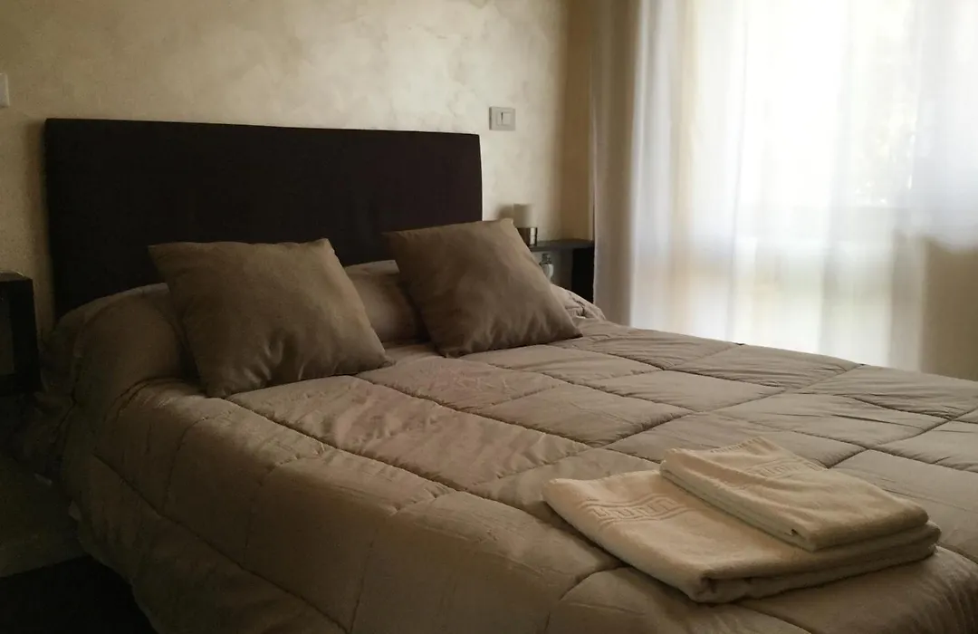 Domus Corso Umberto 18 B&B-1