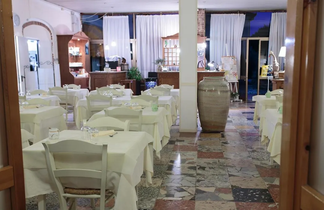 Hotel Giuly-1