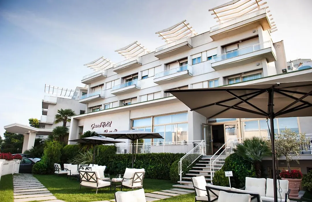 Grand Hotel Passetto-1
