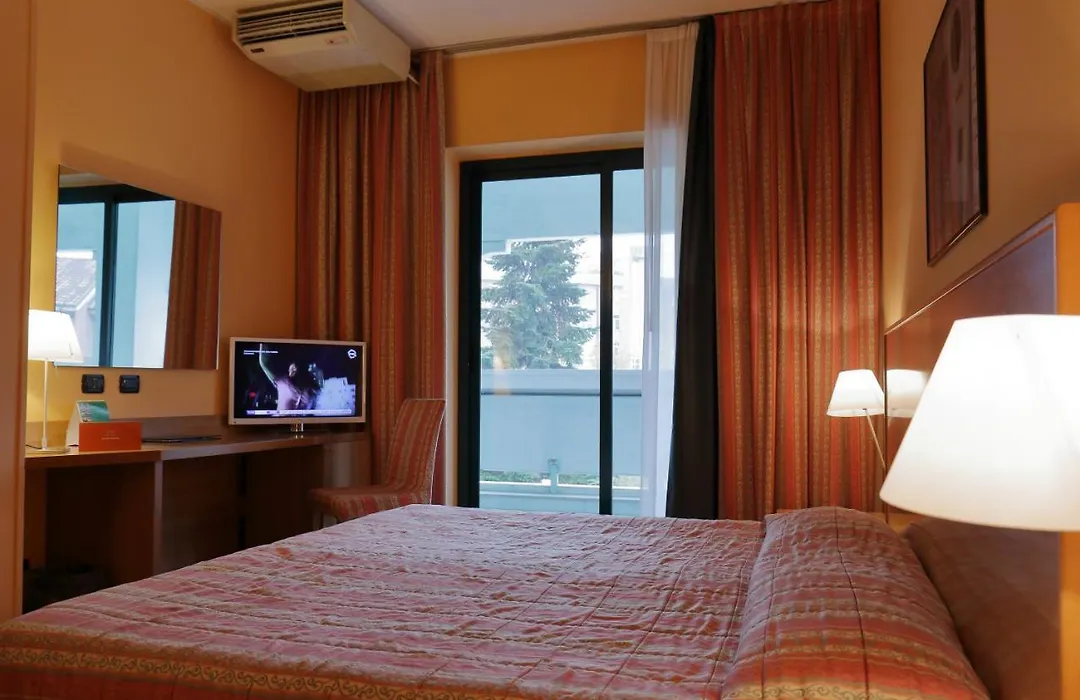 Hotel Romanisio-1