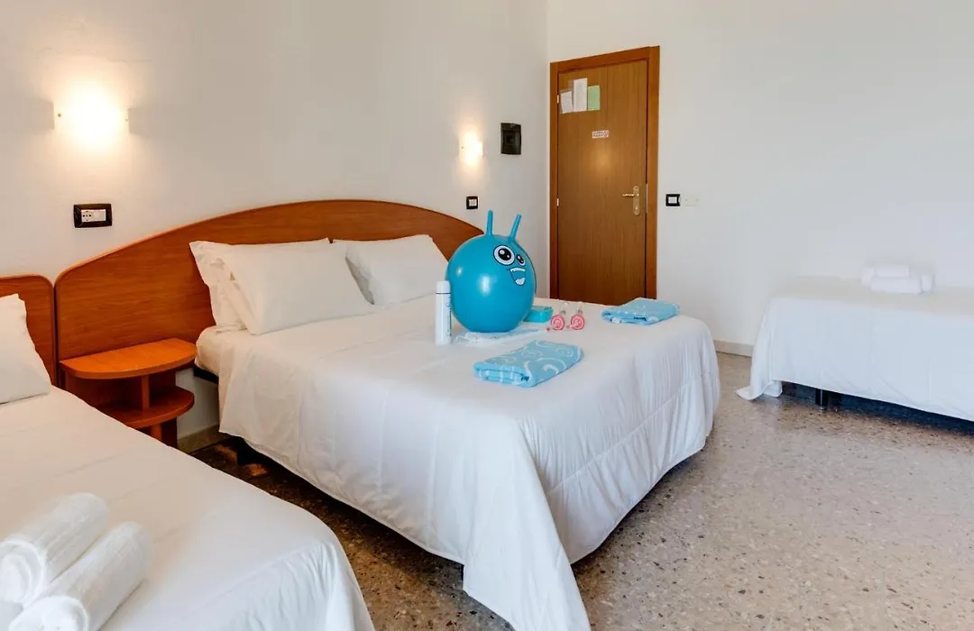 Fabilia Family Hotel Lido di Classe-1