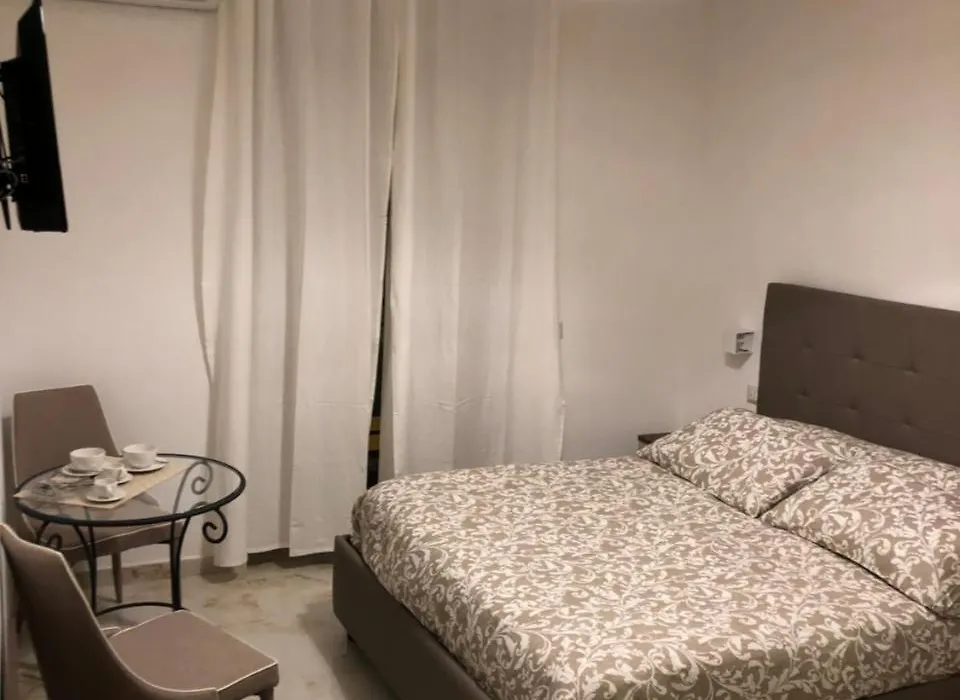 Antonietta De Pace Rooms by Napoli Milionaria B&B-1