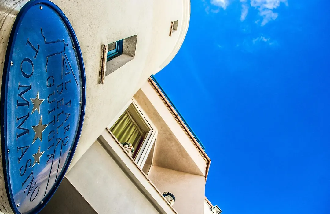 Hotel Il Faro Della Guitgia Tommasino-1