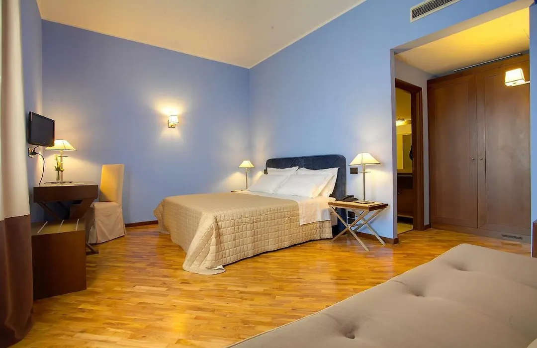 Hotel Messenion-1