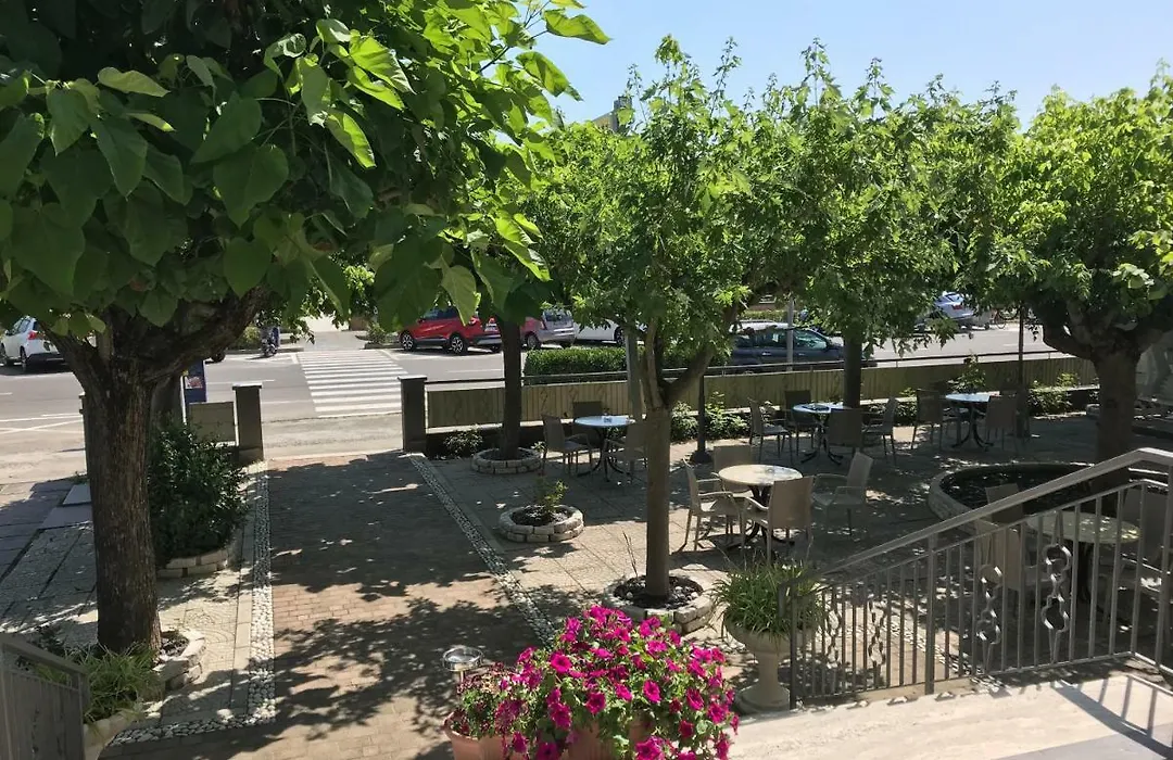 Hotel Moderno - Bed&Breakfast-1