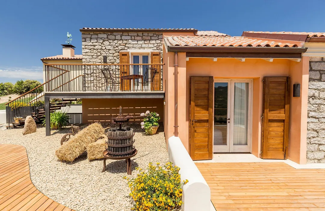 Tenuta Petra Bianca-1