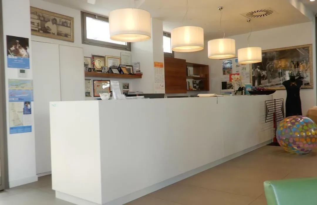 Hotel Luciana-1