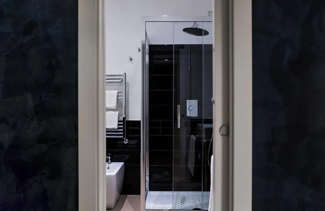 Lahouse Rome By Premium Suites Collection-1