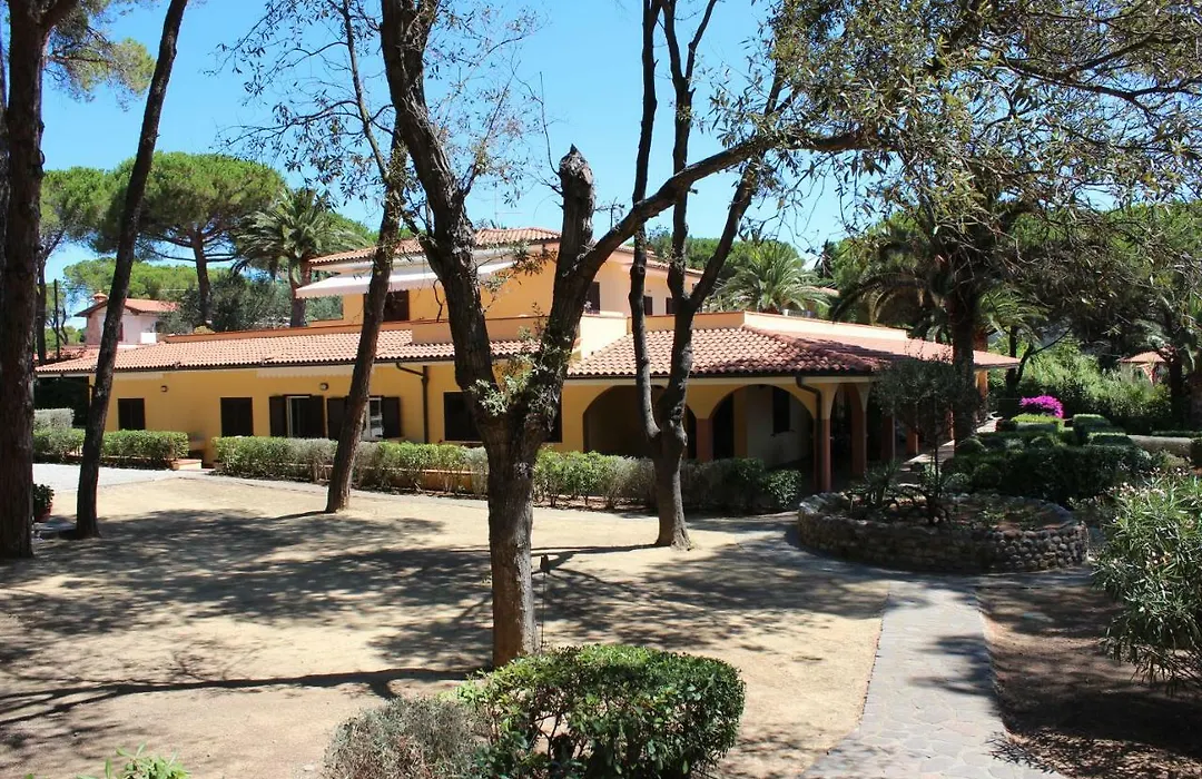 Residence Villa La Pineta-1