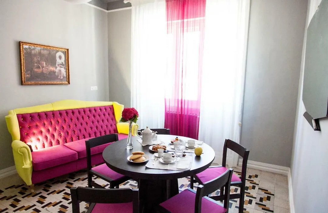 Naftalina Rooms-1