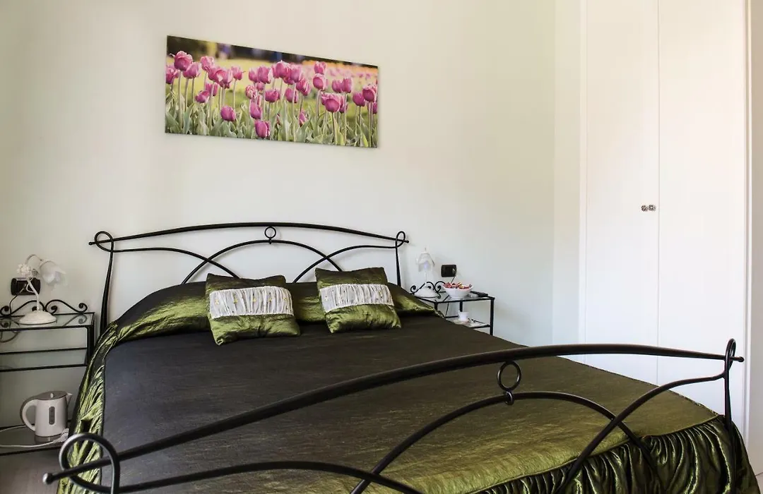 Floreo Guest House-1