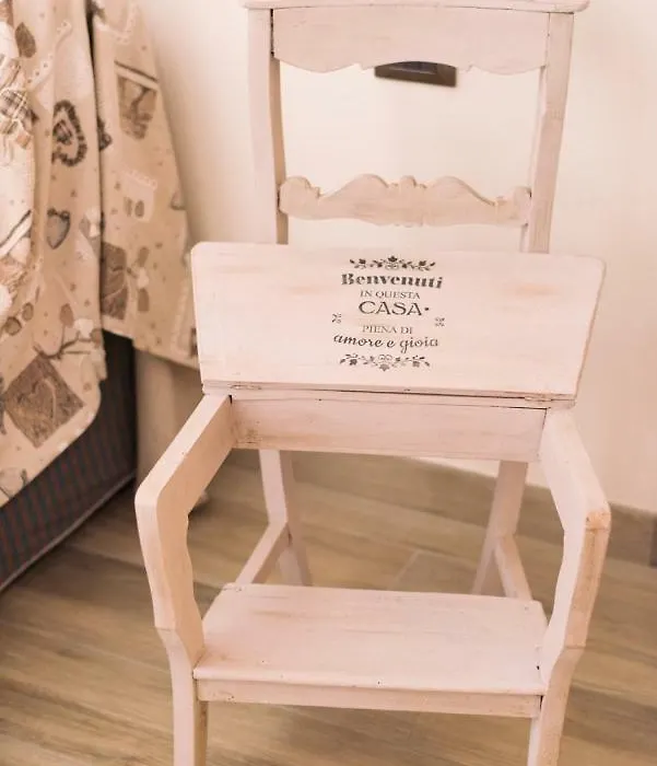 Florence Shabby Chic Home-1