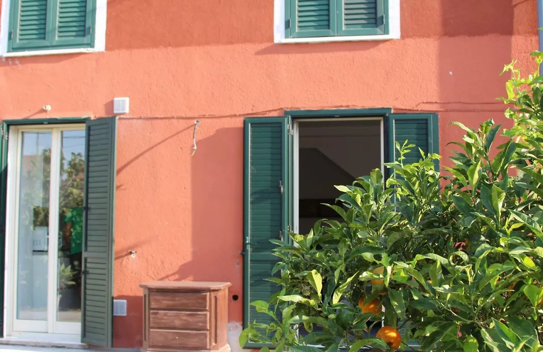 Aeroporto Bellini Rooms-1