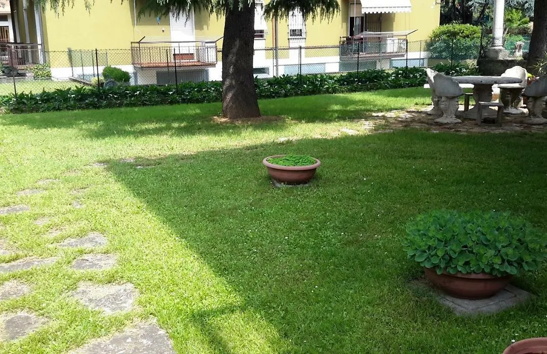 B&B Il Mondo Di Ross-1
