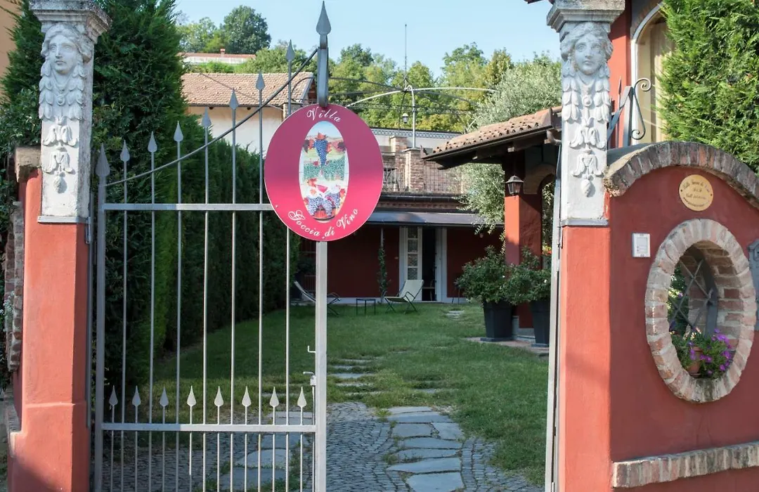 Villa Goccia di Vino-1