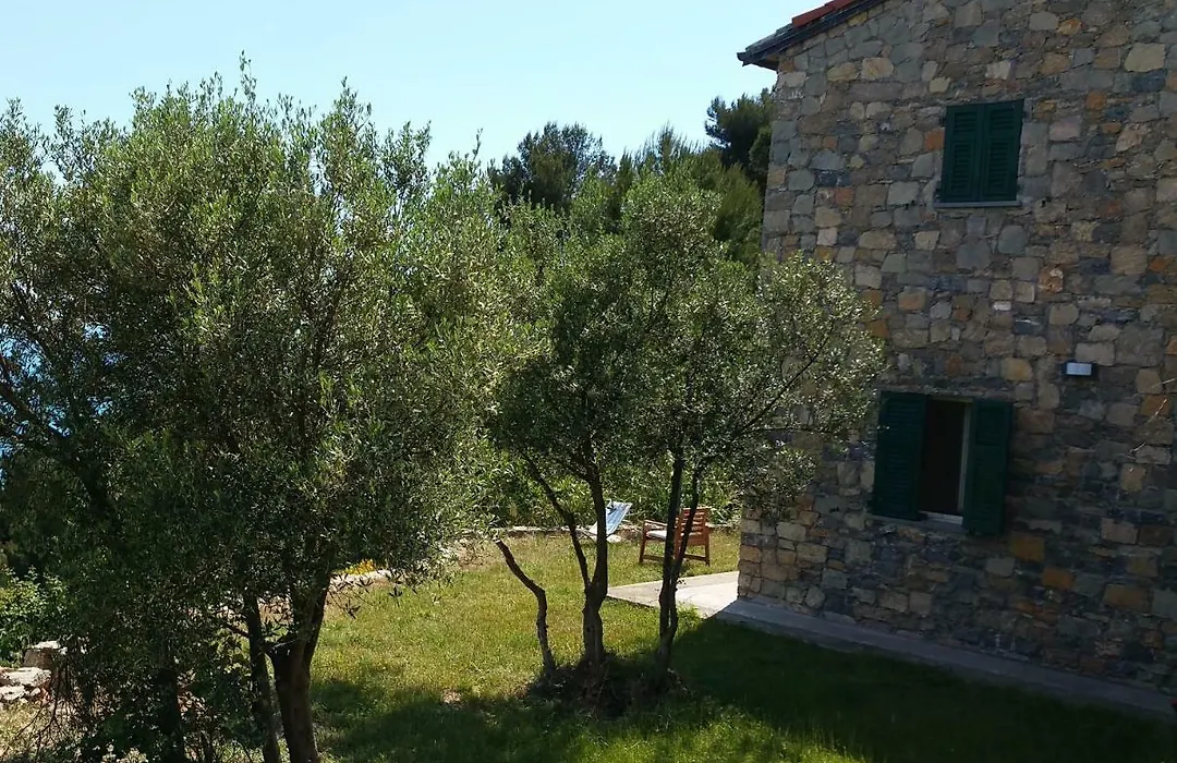 La Martina Portovenere Trekking Cottage-1