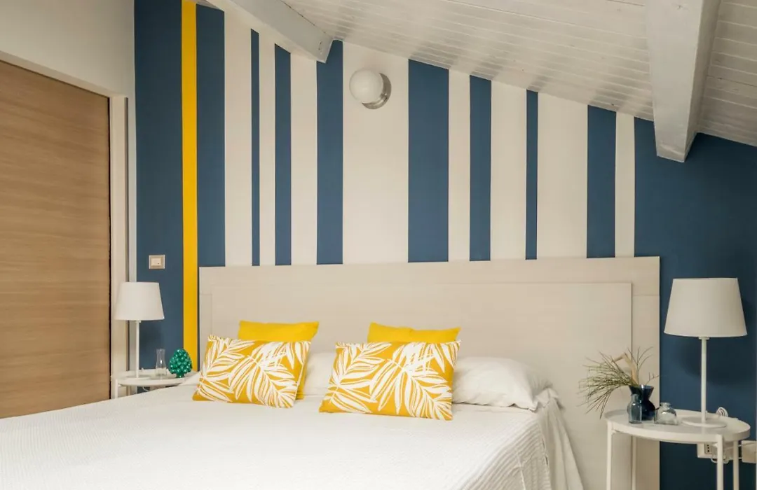 Civico 64 Bed&Breakfast in mansarda-1
