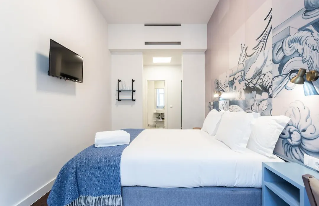 Bairro Alto Guesthouse-1