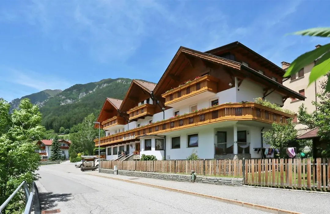 Pension Alpenhof B&B-1