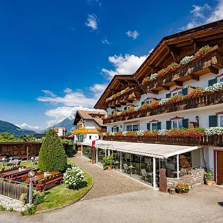 Hotel Stefanie-2