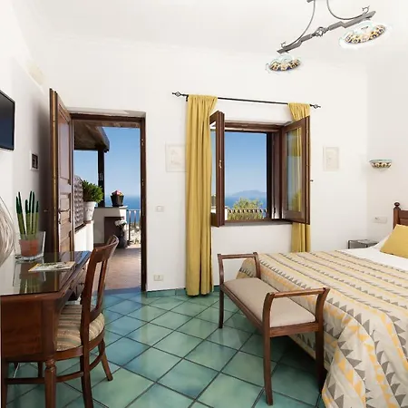 Monte Solaro Bed&Breakfast-2