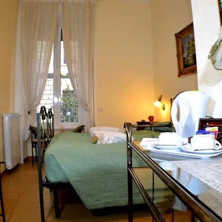 Tucci'S Roma Guest House-2