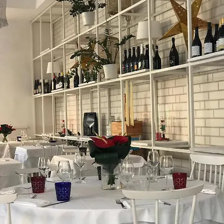 Acquapazza Restaurant&Room-2