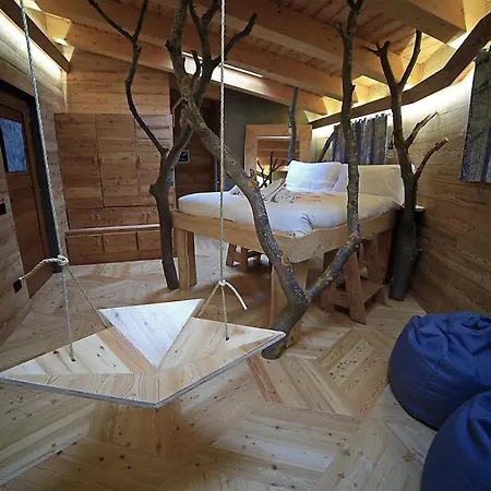 One Room-3