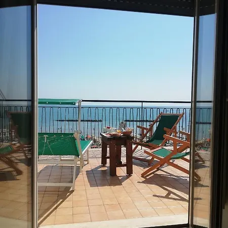 B&B Attico Mare-2
