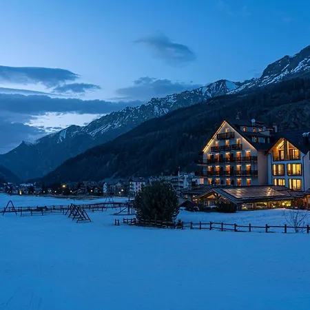 Hotel Sant'Orso - Mountain Lodge & Spa-3