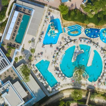 Mediterraneo Camping Village-3