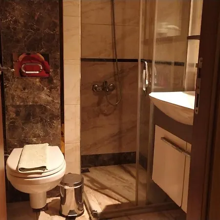 Hotel Kiwi-2