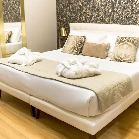 Intomilan Galleria Duomo I Boutique & Design Aparthotel-3