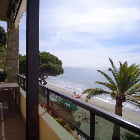 Residence Sole Mare Alaxi Hotels-3