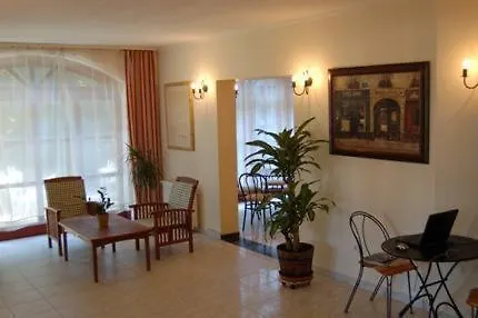 Bed Breakfast Hotel Budapest-3