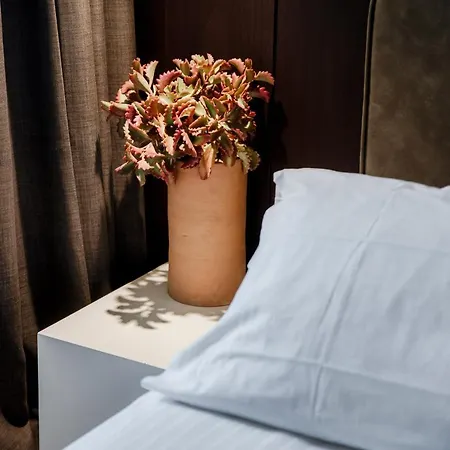 Ama 18 Suites By "The House Of Travelers"-2