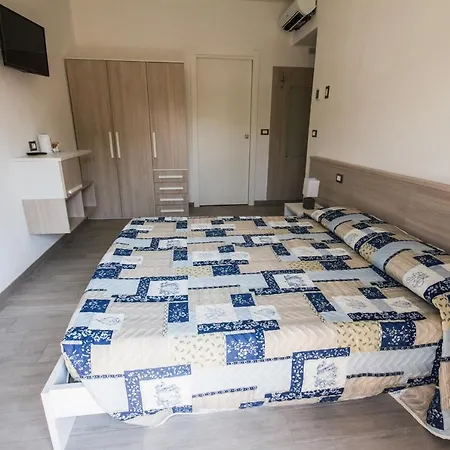 Albergo Aduepassi&Servizio Bike Shuttle-3