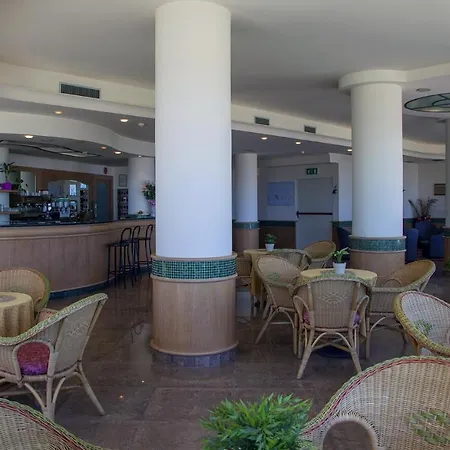 Hotel Dei Cesari-3