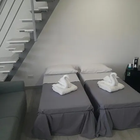 White Club Residence-2