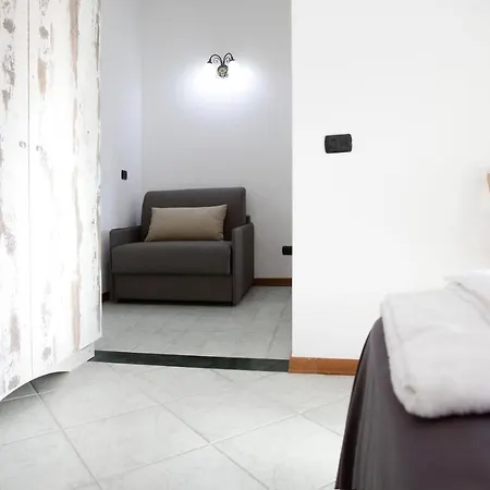Luxury Room Vittorio Emanuele II-2