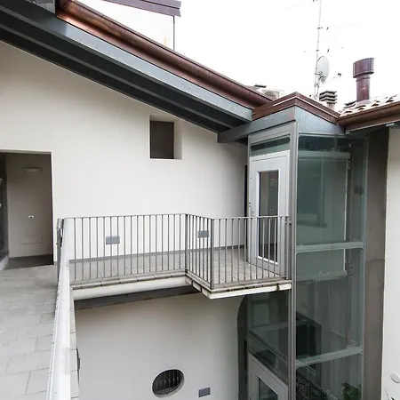 Vip Bergamo Apartments-3