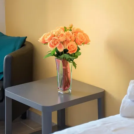 Raffaela'S Suite & Rooms Vatican Guest House-3