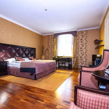 Skaritz Hotel & Residence-2