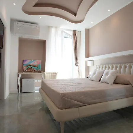 Cavalieri D'Oro Luxury House-3