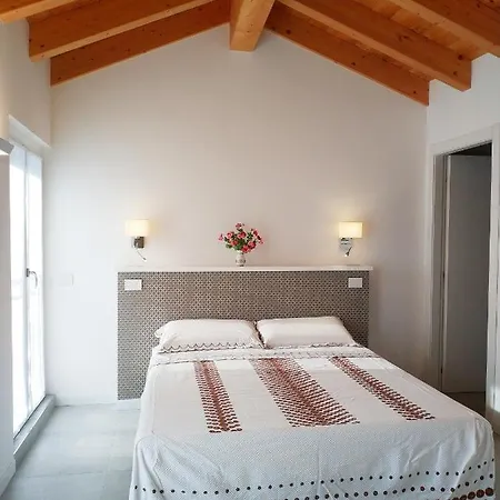 Sweet Homes-2