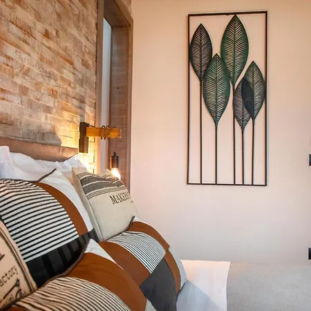 Urban Bed And Breakfast-2