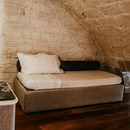 Pietraluna luxury b&b-3