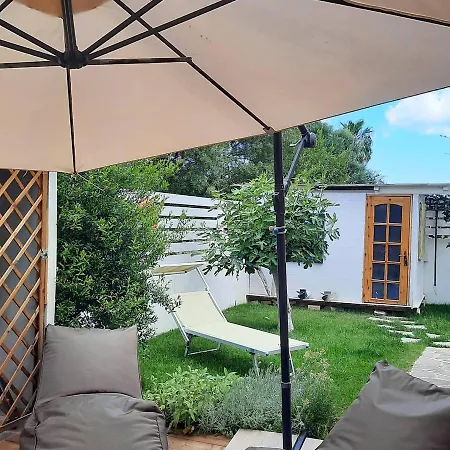 Flamingo Guest House- Rooms-3