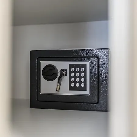 Cor Rooms-2