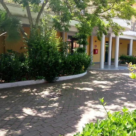 Hotel Mercede 2-3
